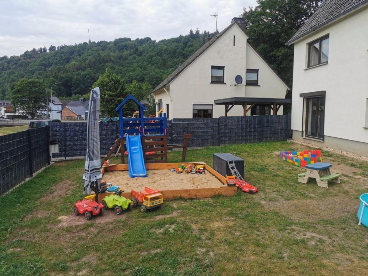 Ferienwohnung Burgblick Reifferscheid Hellenthal Exteriör bild